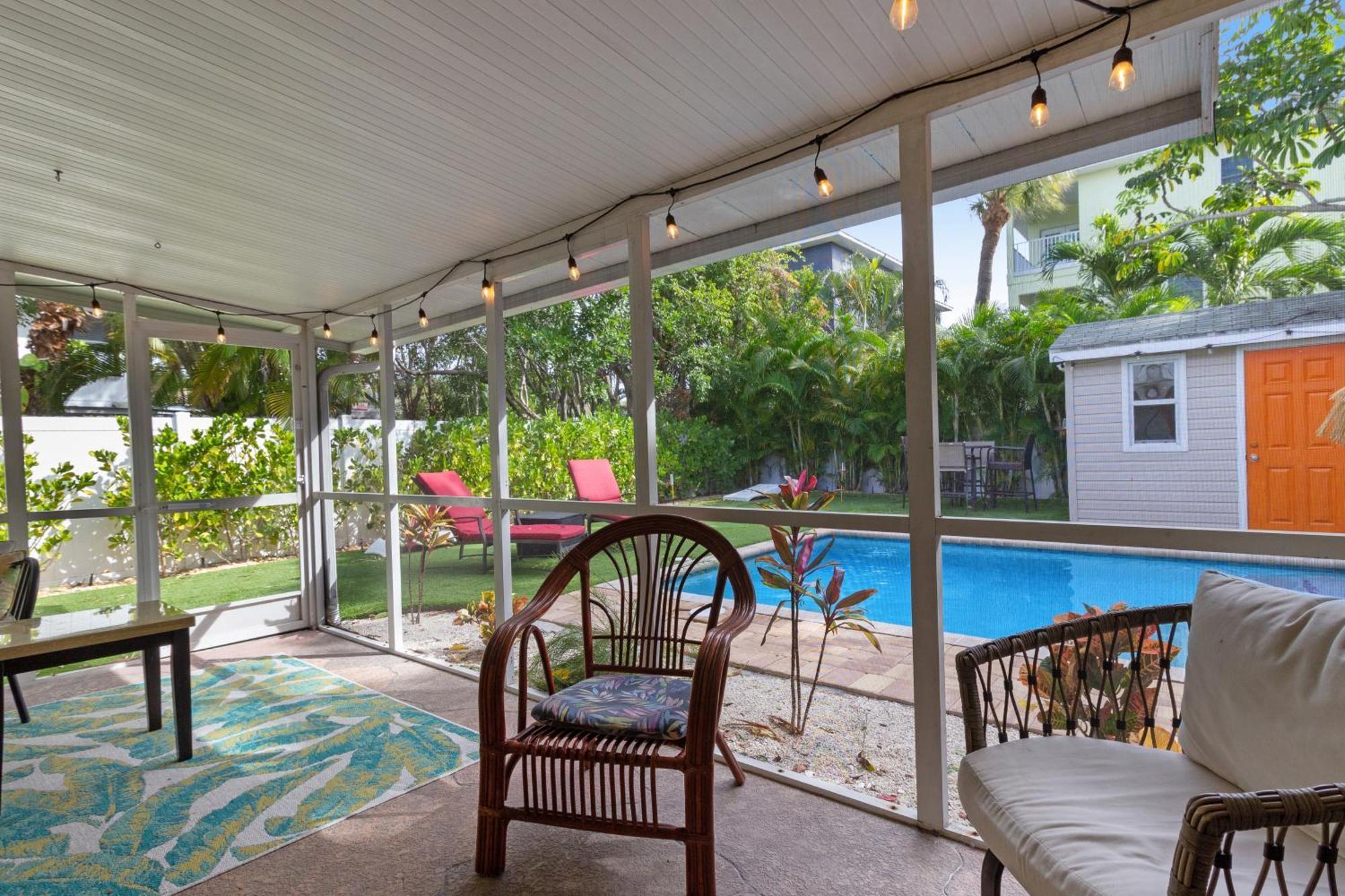Getaway On Gladiolus Villa Anna Maria Luaran gambar
