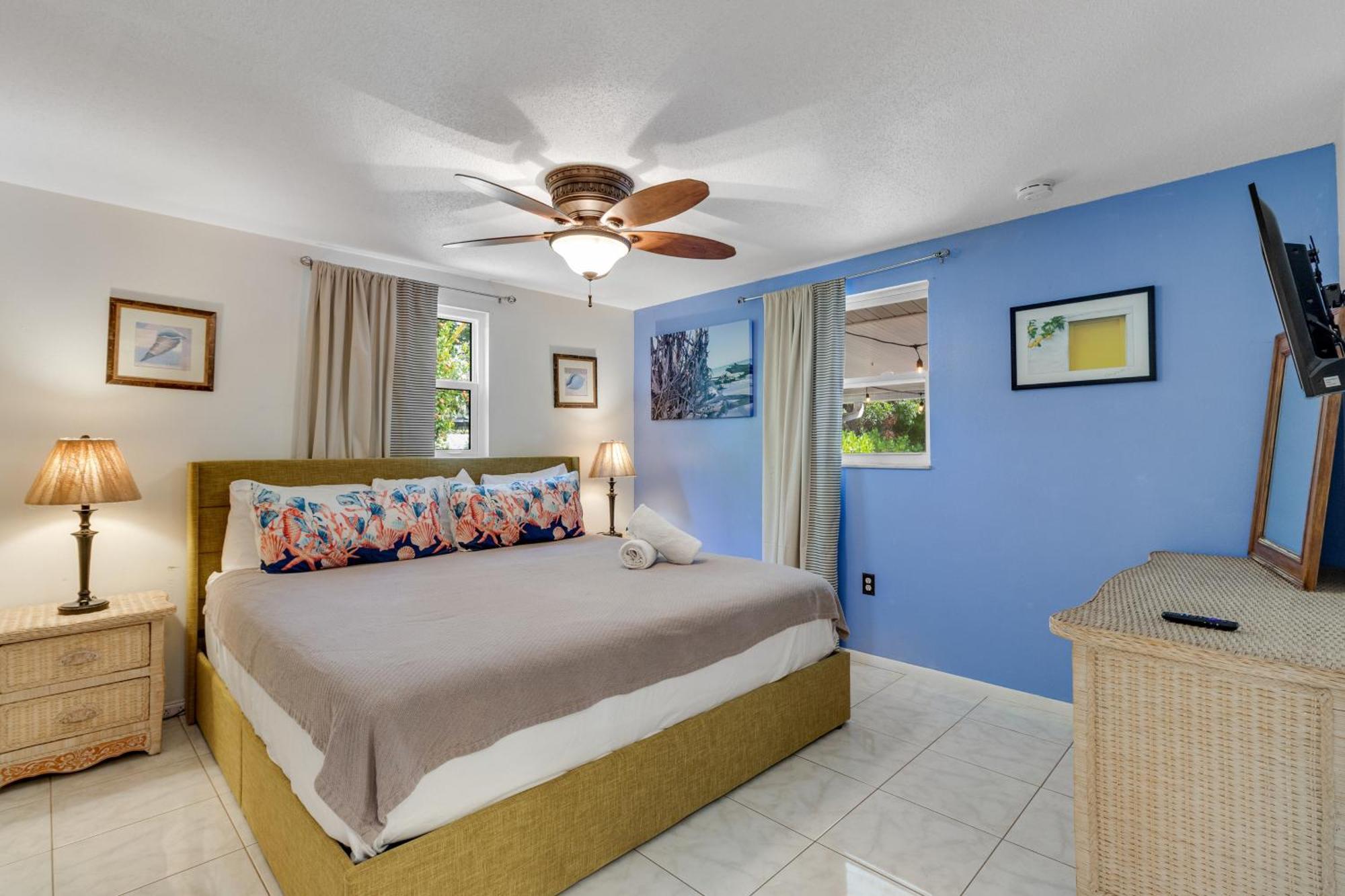Getaway On Gladiolus Villa Anna Maria Luaran gambar
