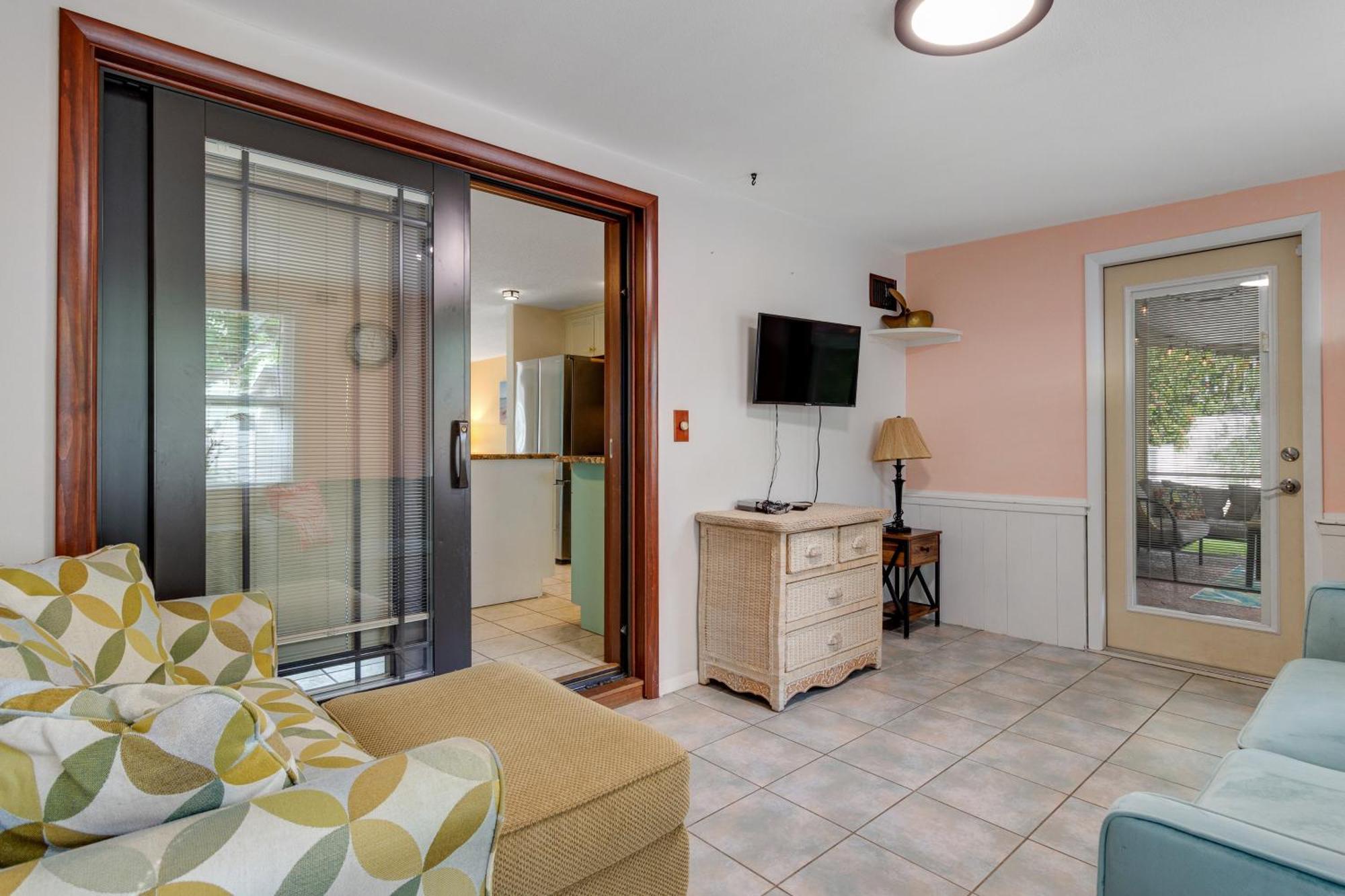 Getaway On Gladiolus Villa Anna Maria Luaran gambar