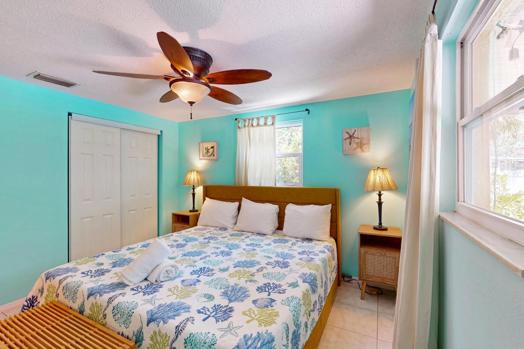 Getaway On Gladiolus Villa Anna Maria Luaran gambar