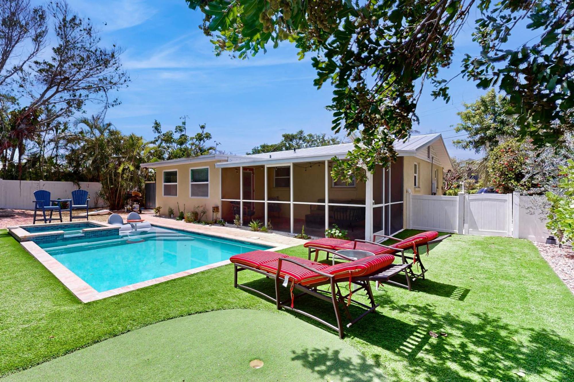 Getaway On Gladiolus Villa Anna Maria Luaran gambar